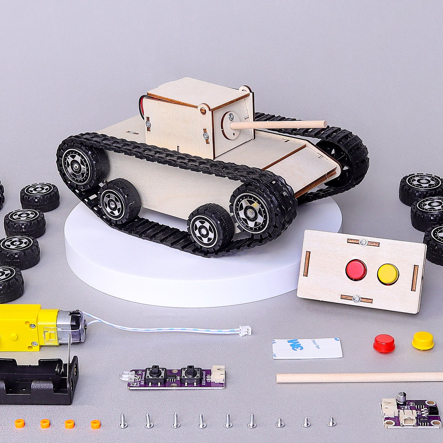 ST015 Remote-Controlled Tank