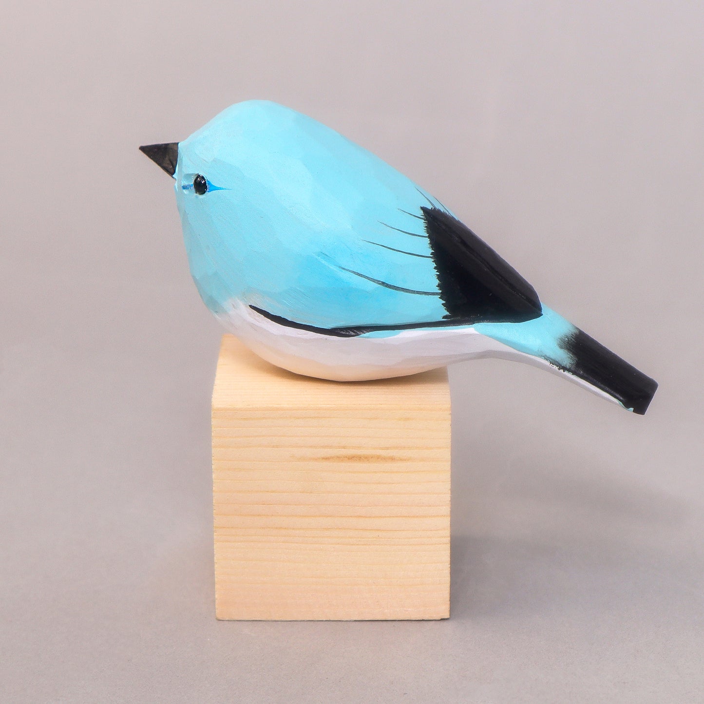 HM020 Hand-Carved Wooden Bird Figurine – Blue