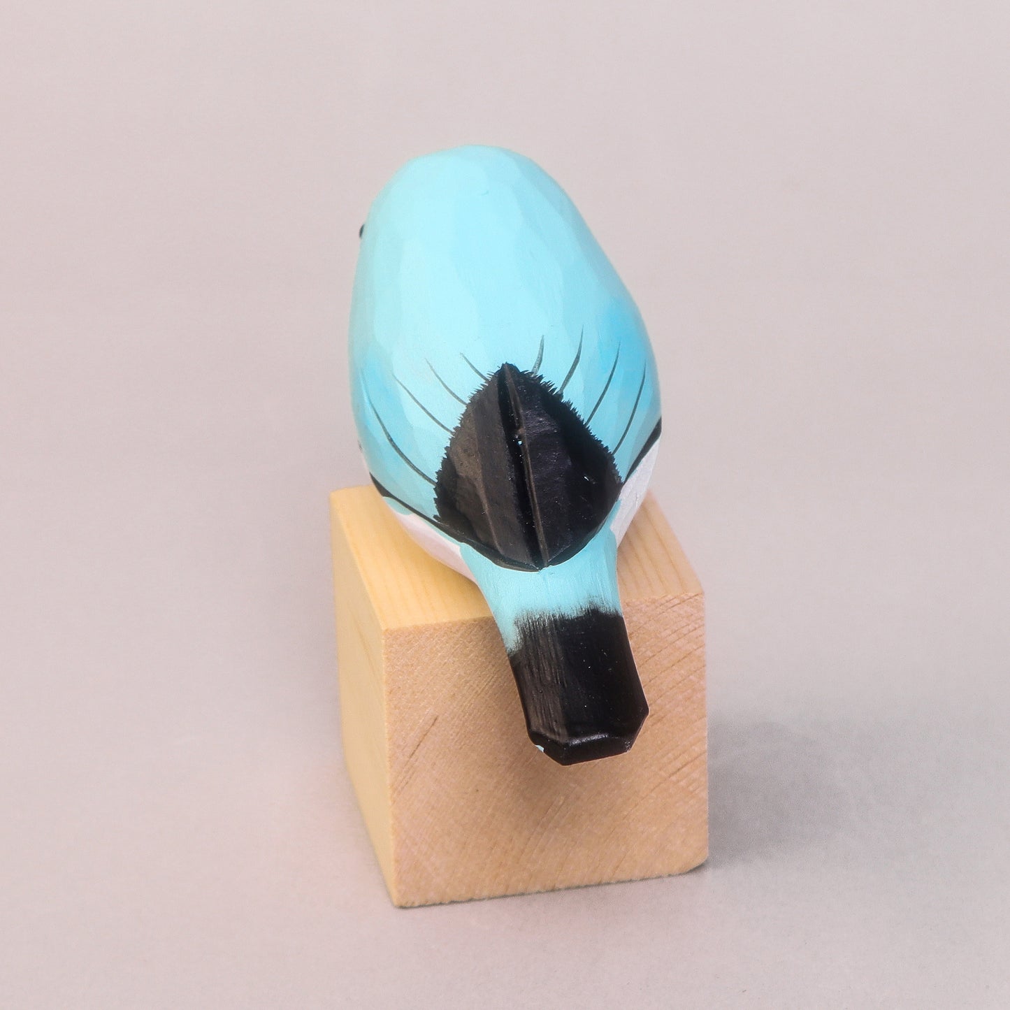 HM020 Hand-Carved Wooden Bird Figurine – Blue