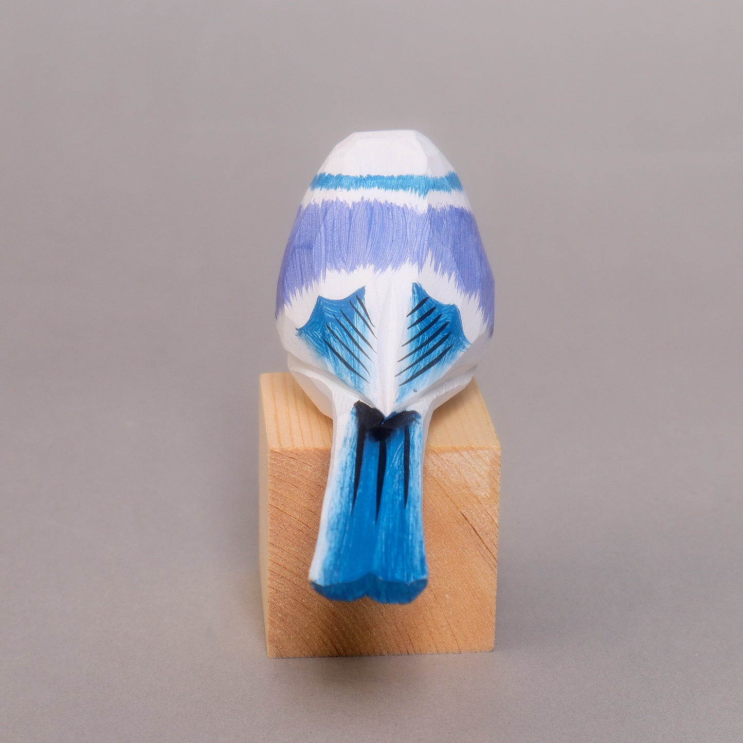 HM019 Hand-Carved Wooden Bird Figurine – White