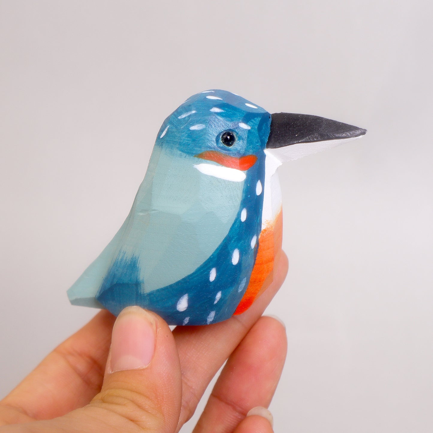 HM021 Hand-Carved Wooden Bird Figurine – Hummingbird