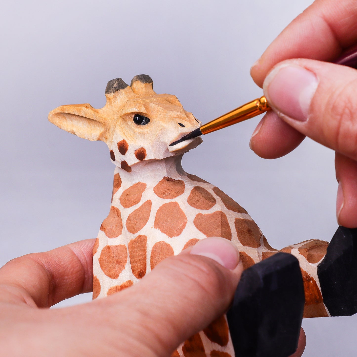CF020 Paint Your Own Wood Carved Giraffe DIY Painting Kit