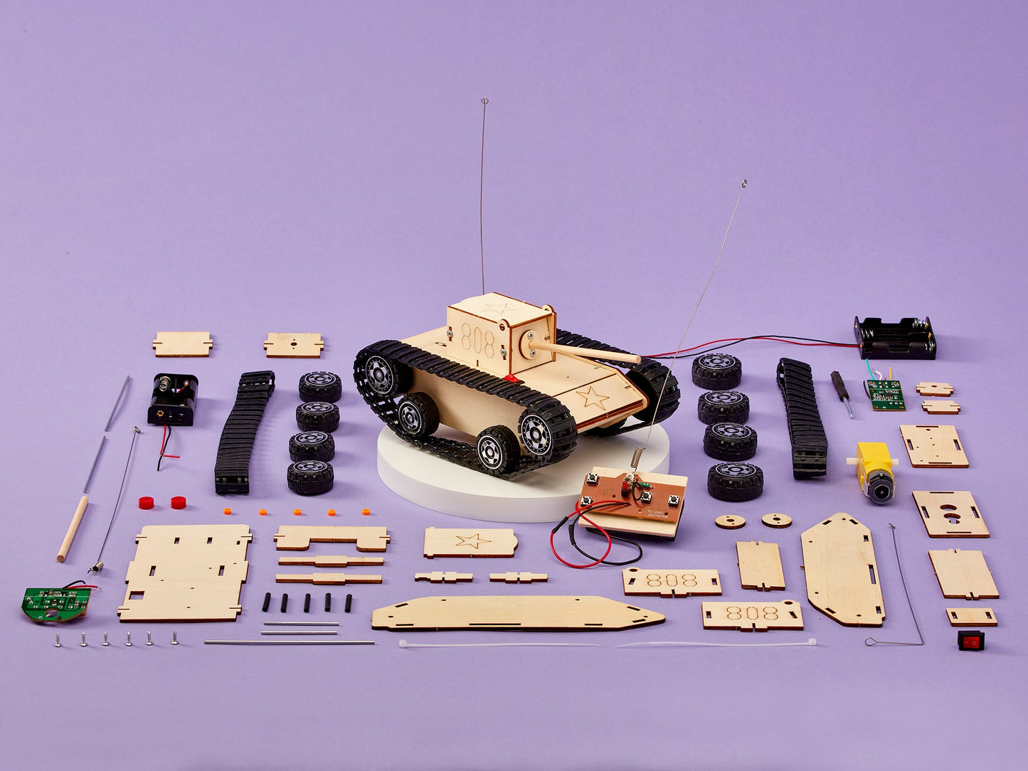 ST015 Radio-Controlled Tank